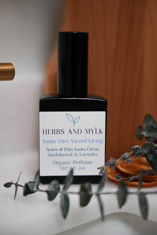 Santo Vivo perfume roller detail with shimmer mica