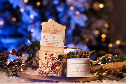 The Cranberry Fig & Cashmere Luxury Gift Set