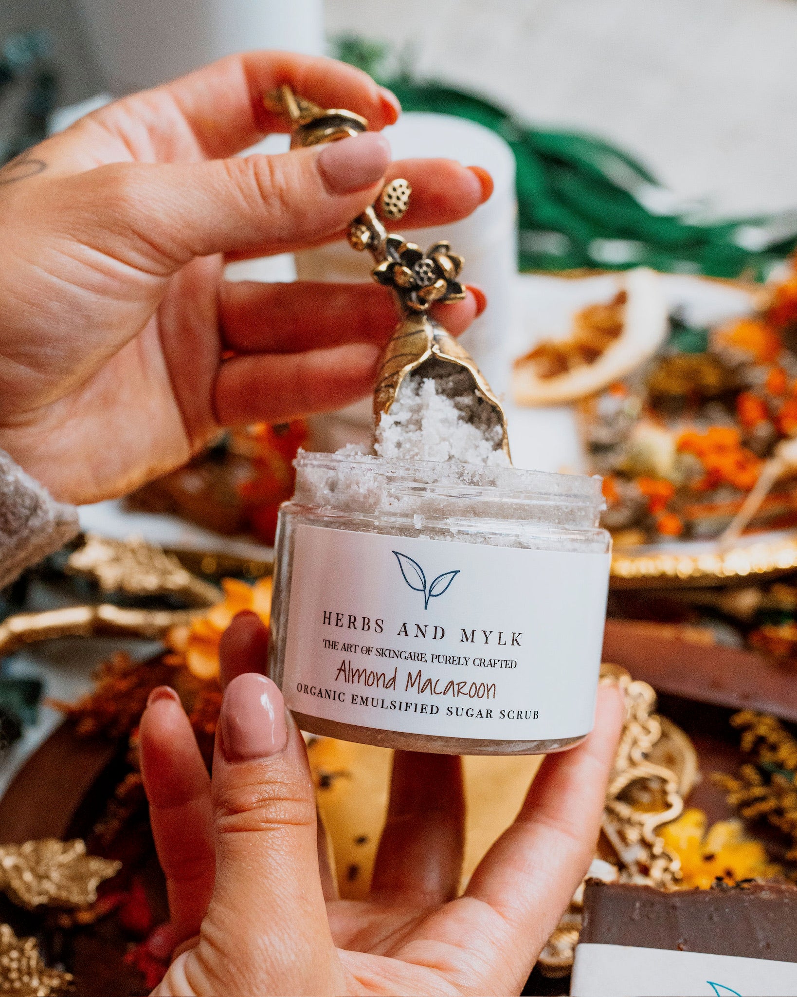 Almond Macaroon Organic Emulsified Sugar Scrub