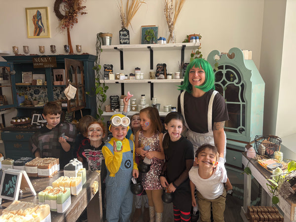 Kids Melt & Pour Halloween Workshop!