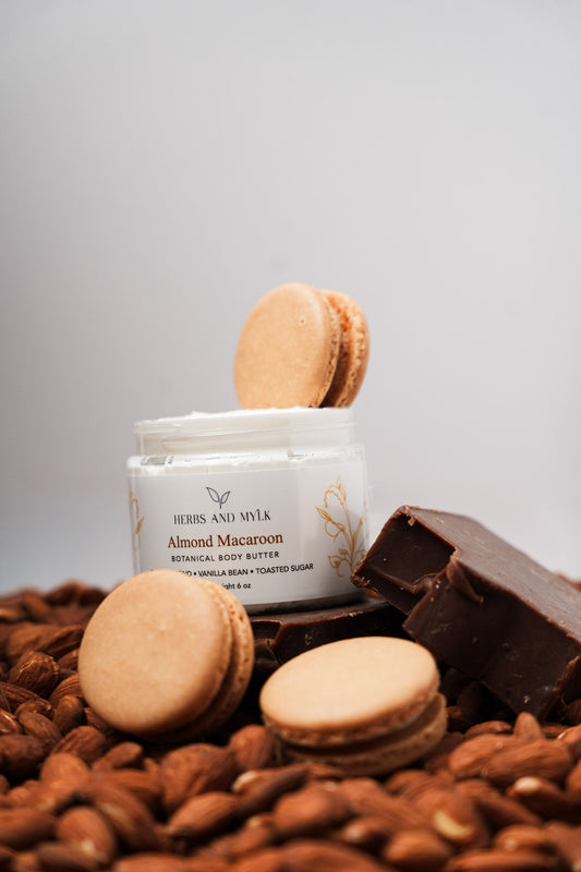 The Almond Macaroon Duo bundle with cleansing bar and body butter